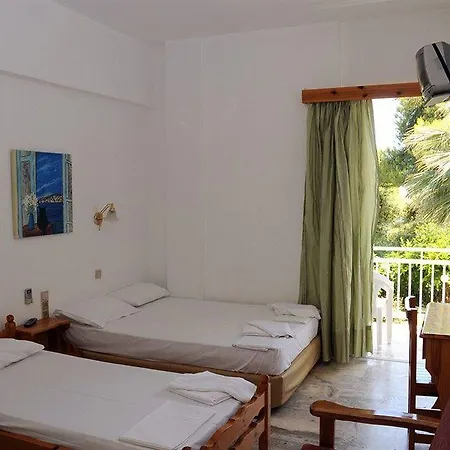 Aparthotel Kaikas & Poros Town